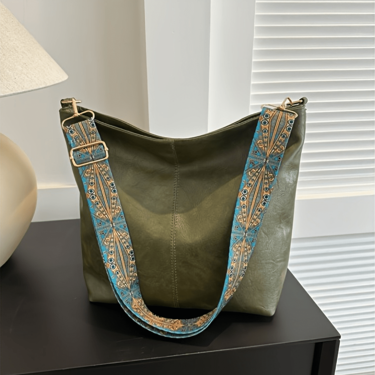 Luna Shoulder Bag