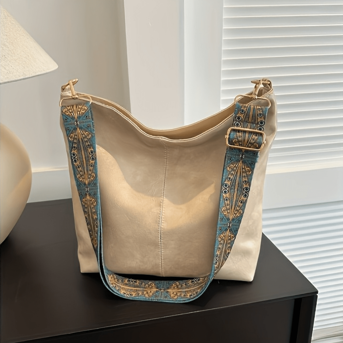 Luna Shoulder Bag